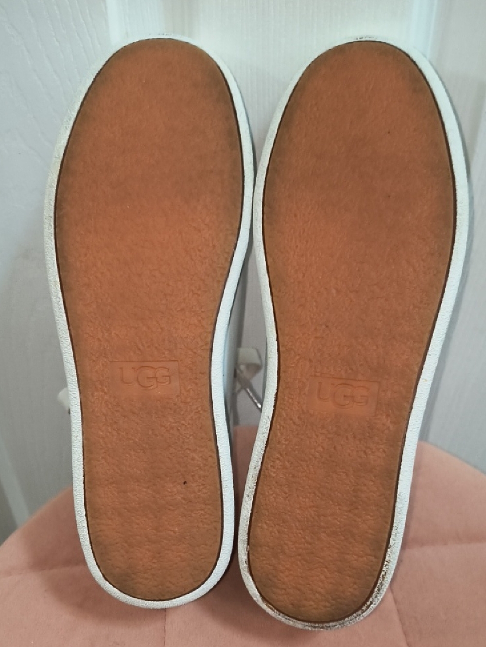 UGG Milo White Leather Sneakers Size 9 - Picture 8 of 9